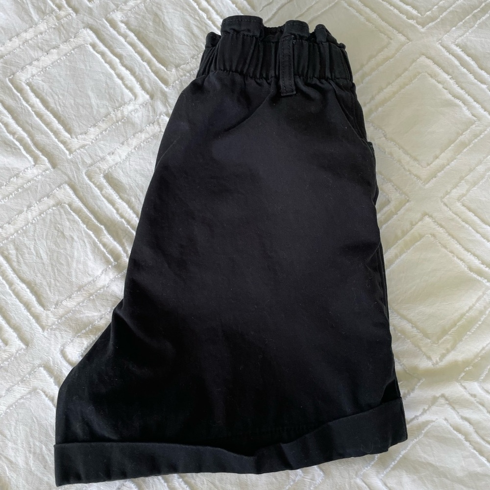 H&M Short - Picture 3 of 4